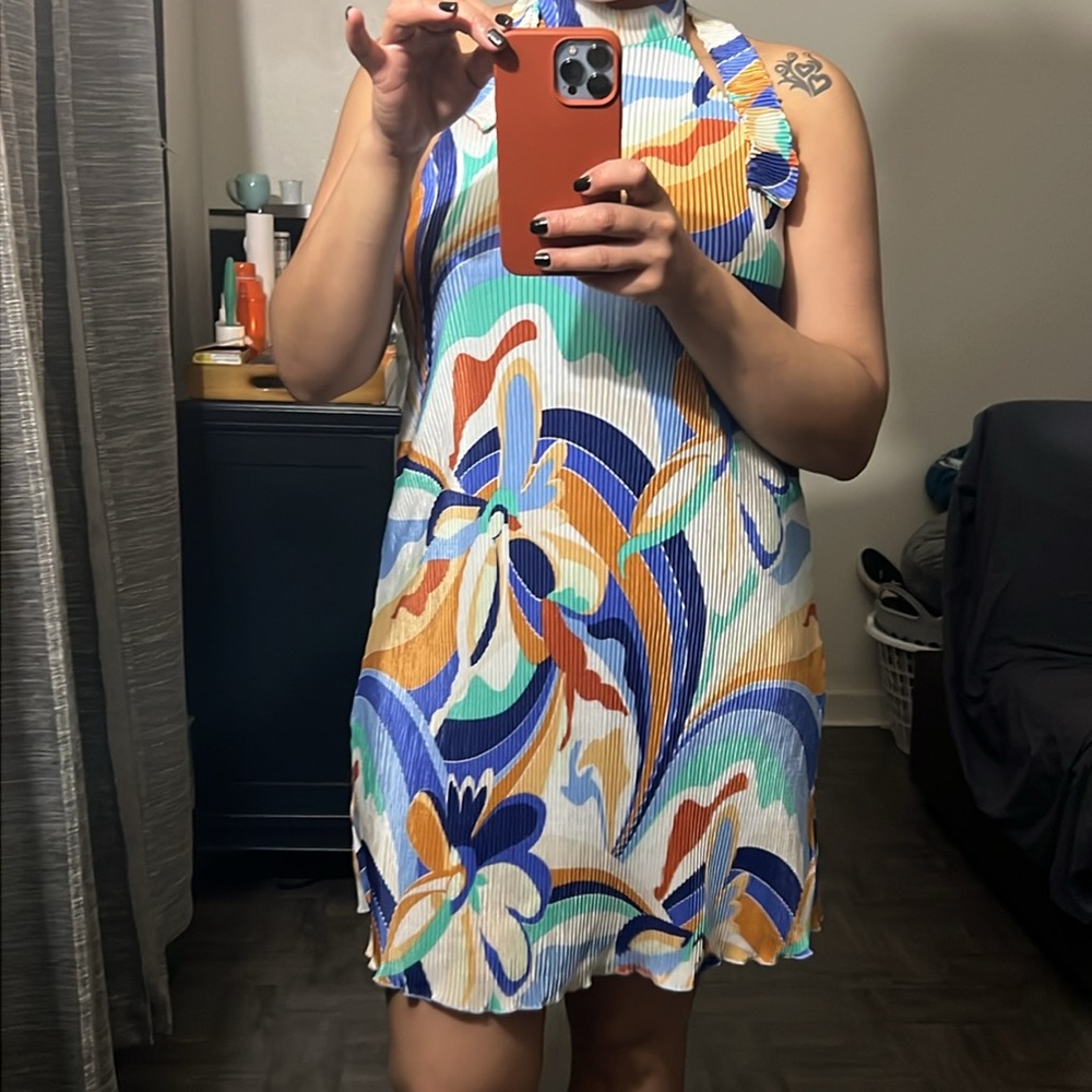 Multi color halter dress 👗